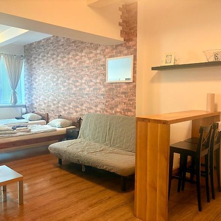 Zizkov Cosy Studio Apartments Praga Exterior foto